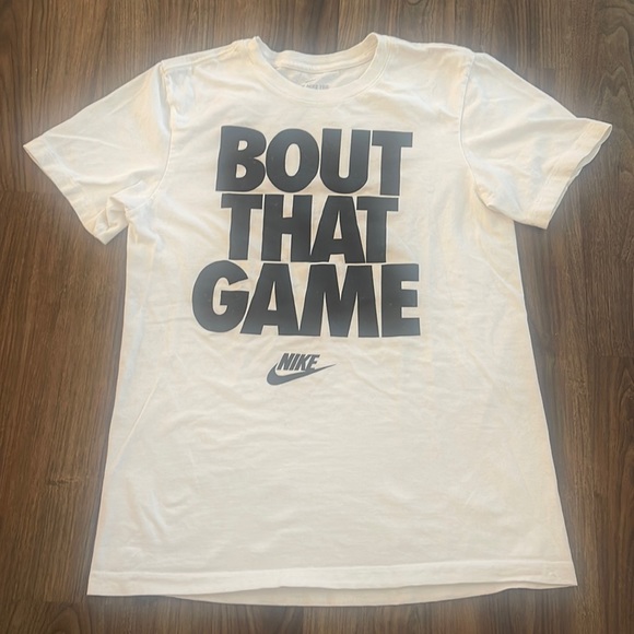Nike tee - Picture 1 of 2